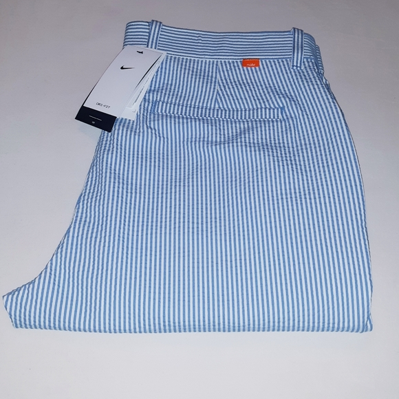 Nike Men's Dri-Fit Seersucker Standard Fit  Chino Pants - Picture 3 of 12